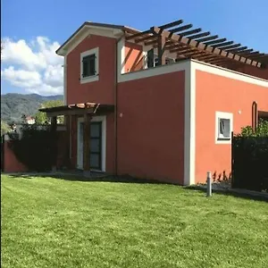 https://il-casale-rosso-monolocale-cinque-terre-toscana.it-tuscanyhotel.com